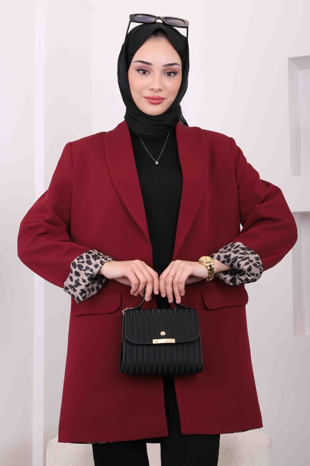 İmaj Butik Lacivert Kruvaze Yaka Cepli Blazer Ceket Dokuma Kumaşla Şık ve Modern Kadın Tarzı görsel 3