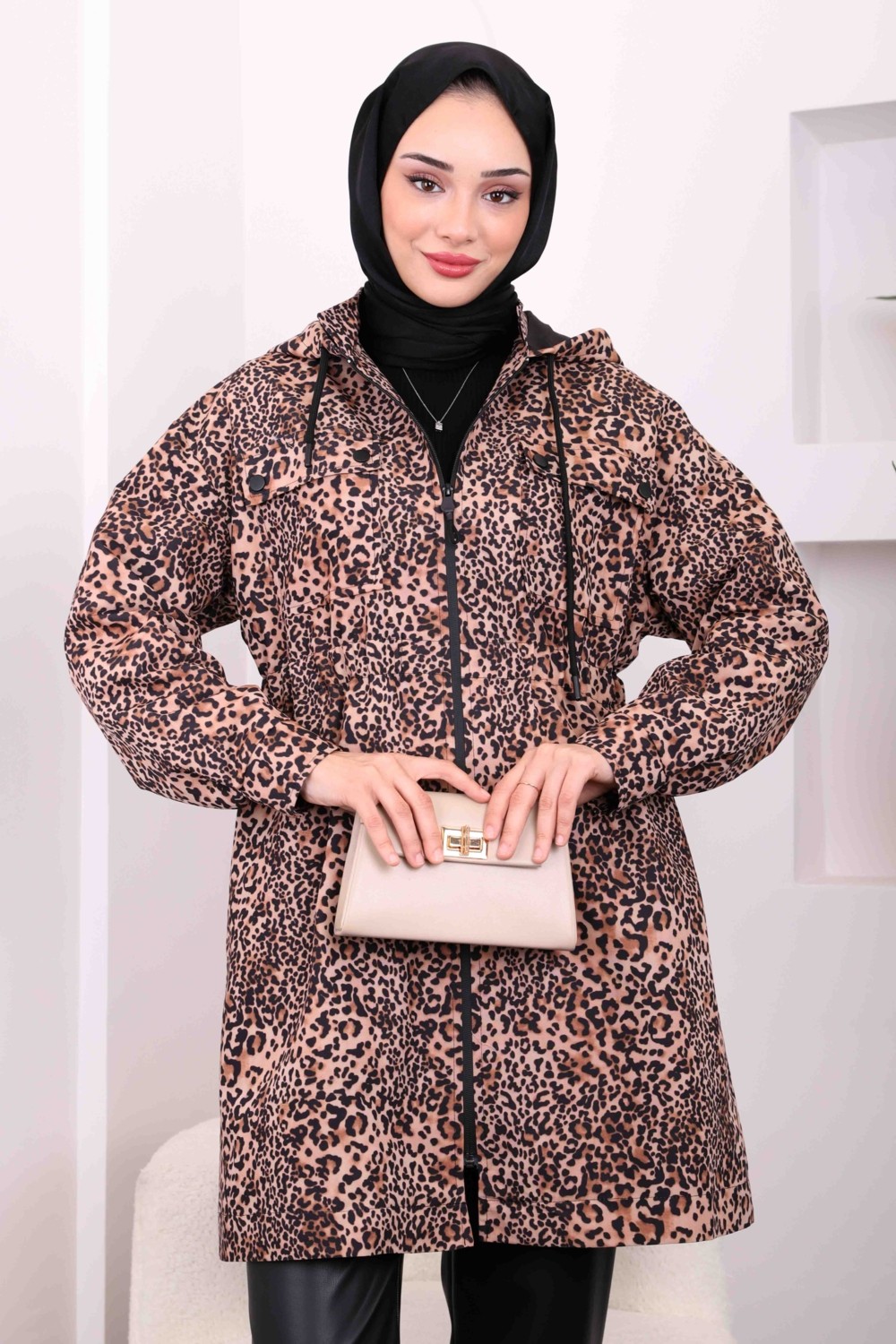 İmaj Butik Vizon Bel Büzgülü Kapüşonlu Leopar Trenç görsel 8