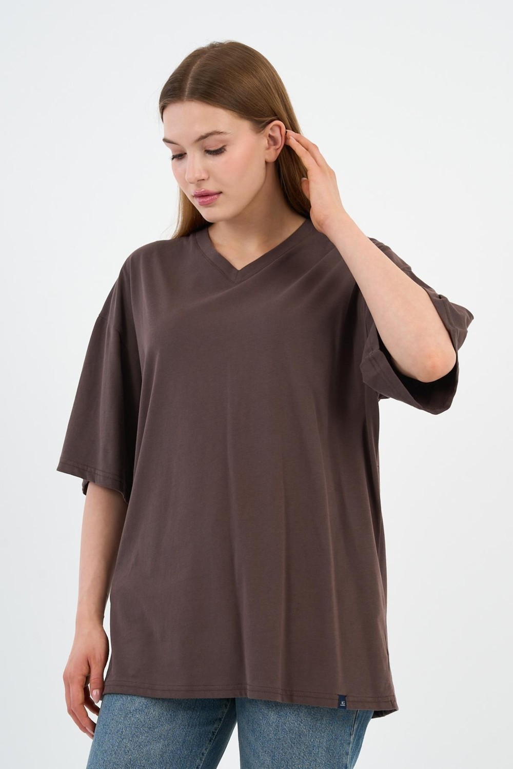 Alexander Gardi V Yaka Oversize T-shirt görsel 3