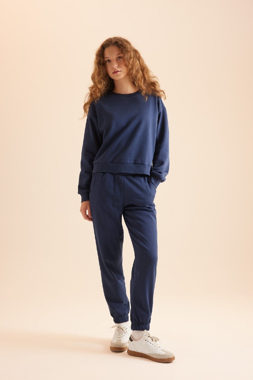 DeFacto Regular Fit 2'li Takım Sweatshirt Beli Lastikli Jogger Eşofman Altı D8022AXNS