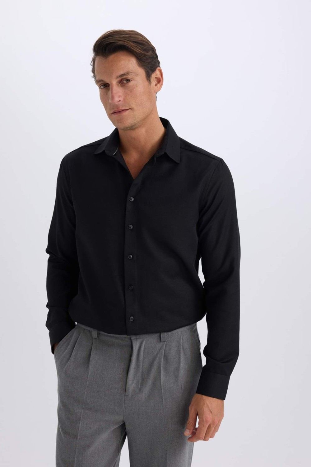 DeFacto Slim Fit Dar Kesim Polo Yaka Kolay Ütülenen Oxford Basic Düz Uzun Kollu Gömlek R4340AZ25SP görsel 4