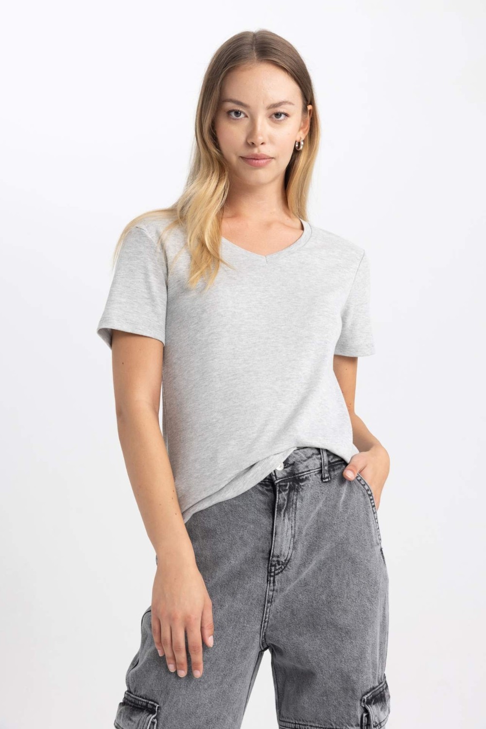 DeFacto %100 Pamuk Slim Fit Ribana Kısa Kollu Tişört B0647AXNS