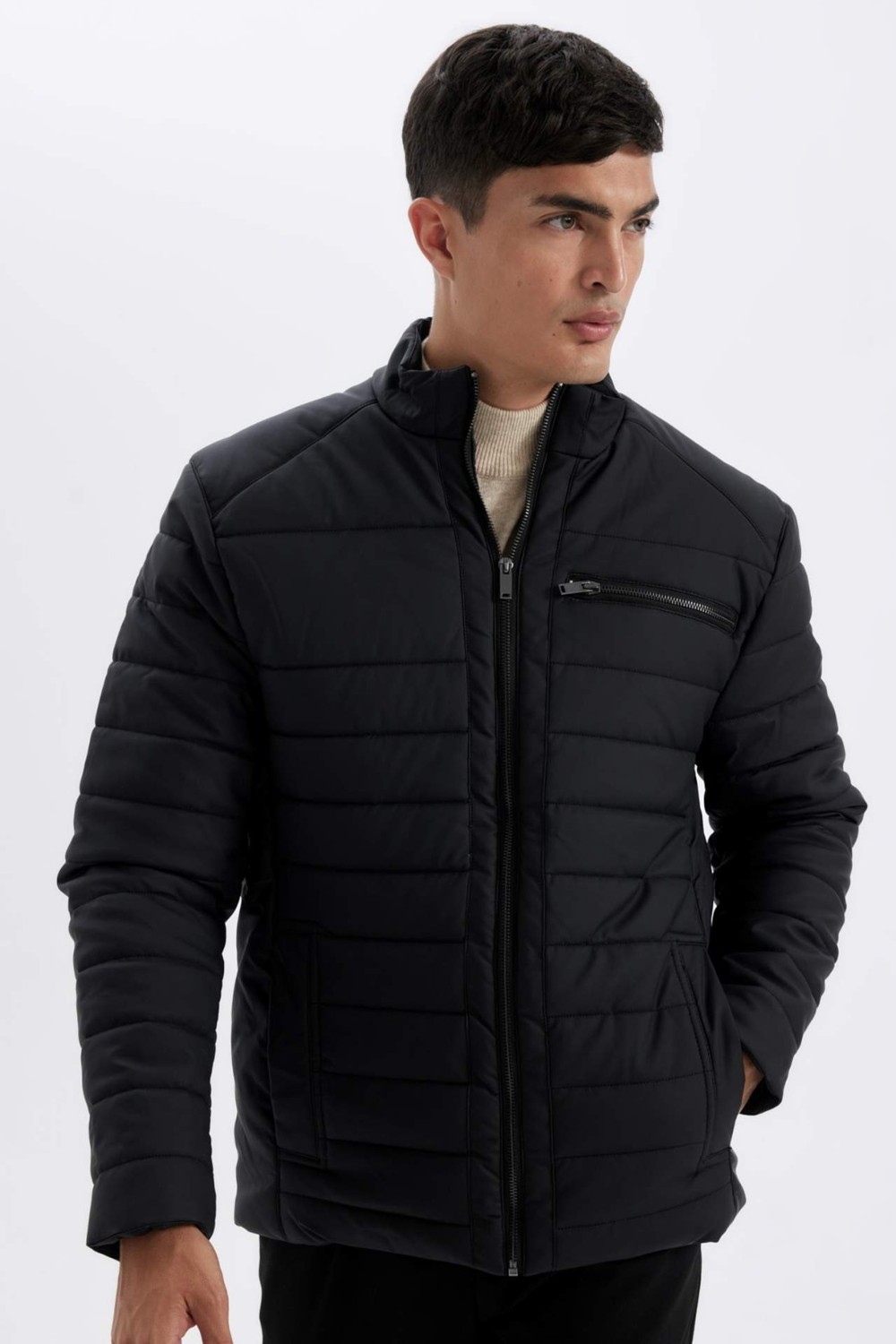 DeFacto Slim Fit Dar Kesim Dik Yaka Fermuarlı Cepli Suni Deri Ceket Mont X4014AZ24WN