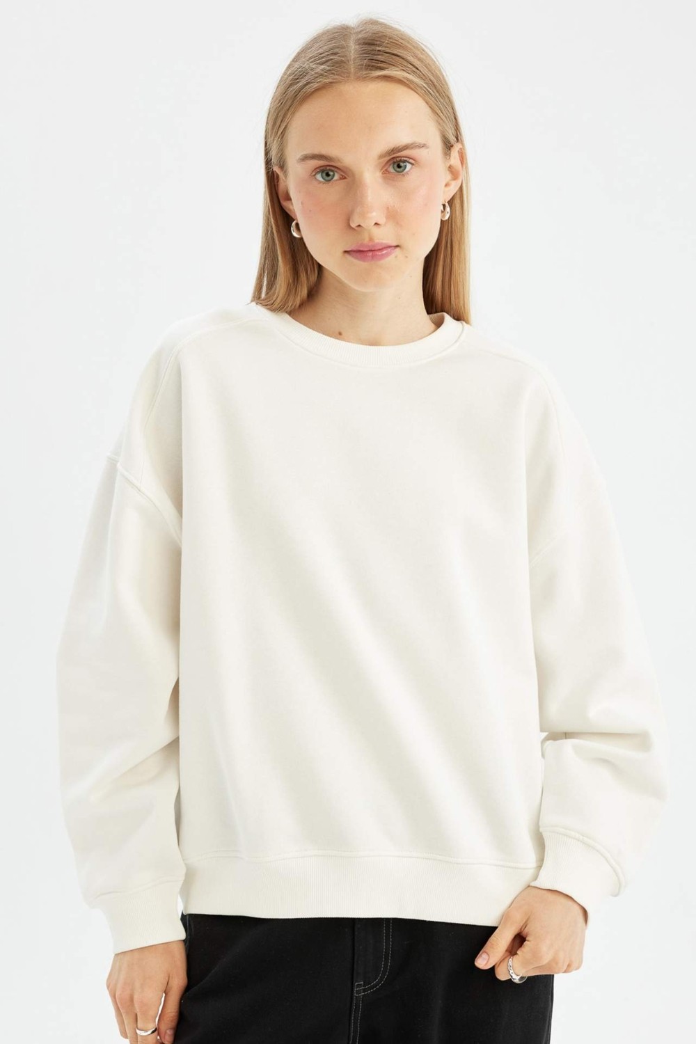 DeFacto Oversize Geniş Kalıp Bisiklet Yaka Kalın Basic Düz Sweatshirt A4177AX24WN
