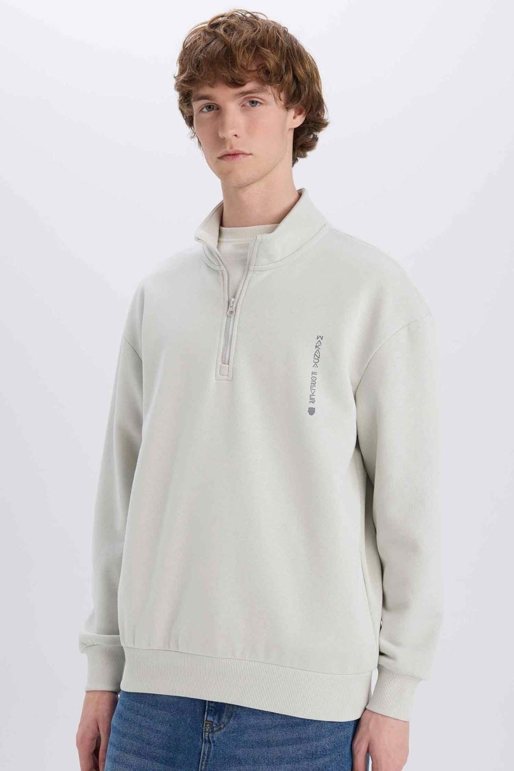 DeFacto Marvel Boxy Fit Dik Yaka Fermuarlı Sırt Baskılı Sweatshirt D6771AX25SP görsel 5