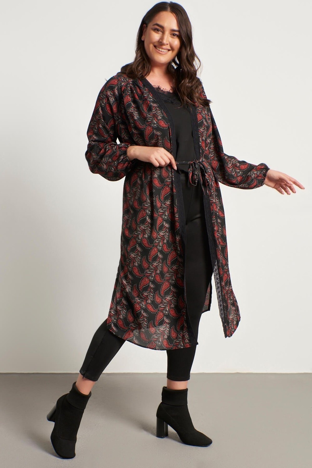 Myline Dantel Şerit Detay Uzun Kimono
