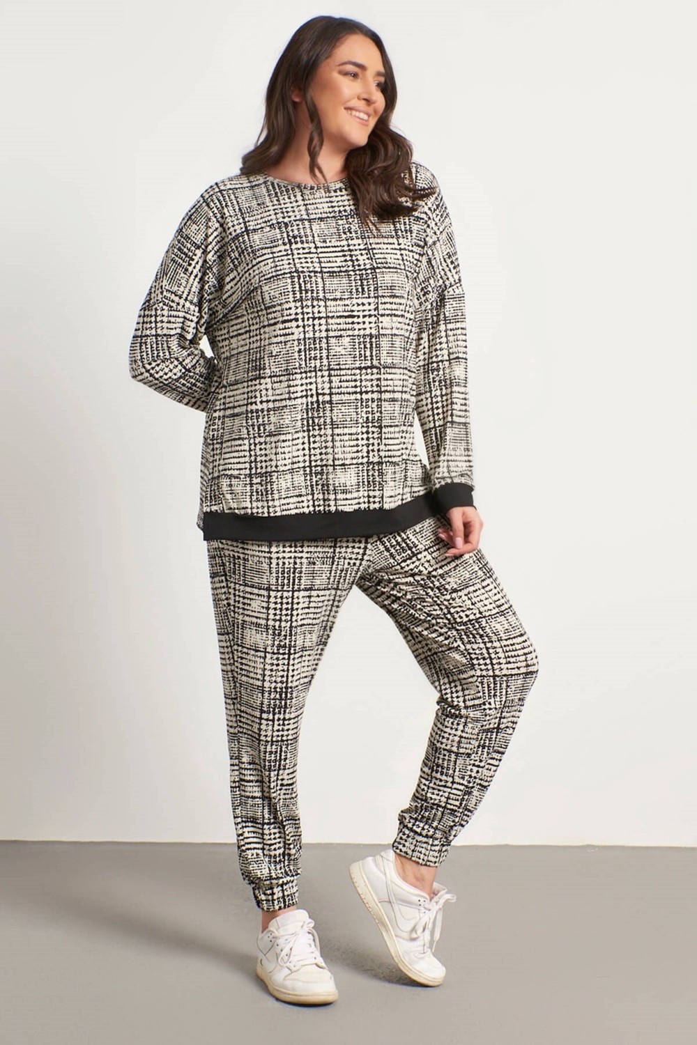 Myline Bisiklet Yaka Sweatshirt görsel 3