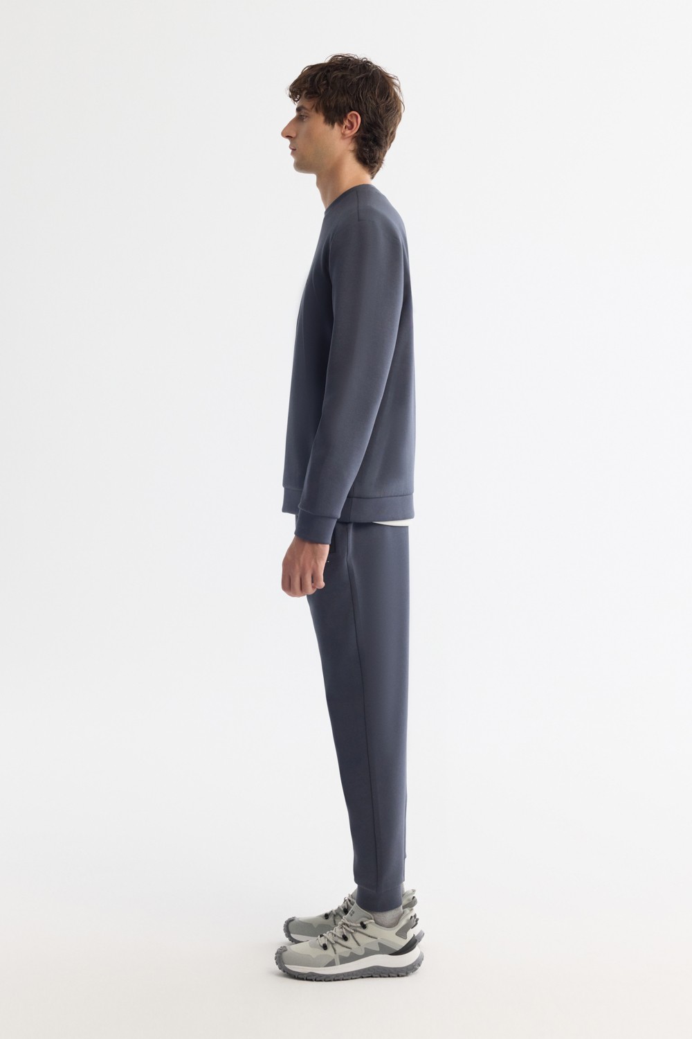 AVVA Erkek Siyah Bisiklet Yaka Esnek Yumuşak Doku İnterlok Kumaş Regular Fit Sweatshirt B001100 görsel 3
