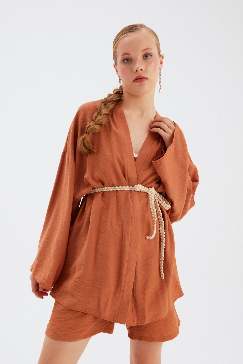 Sateen Kuşak Detaylı Salaş Kimono - TABA görsel 4