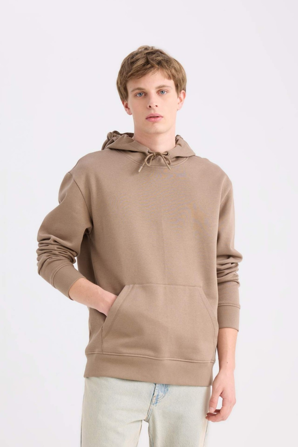 DeFacto Regular Fit Kapüşonlu Kanguru Cepli İçi Yumuşak Tüylü Basic Sweatshirt X8283AZ25SP