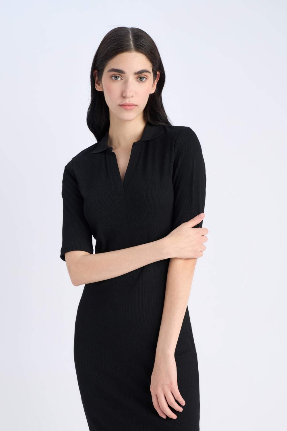 DeFacto Bodycon Vücudu Saran Polo Yaka Fitilli Kaşkorse Kısa Kollu Midi Elbise E6806AX25SP görsel 4