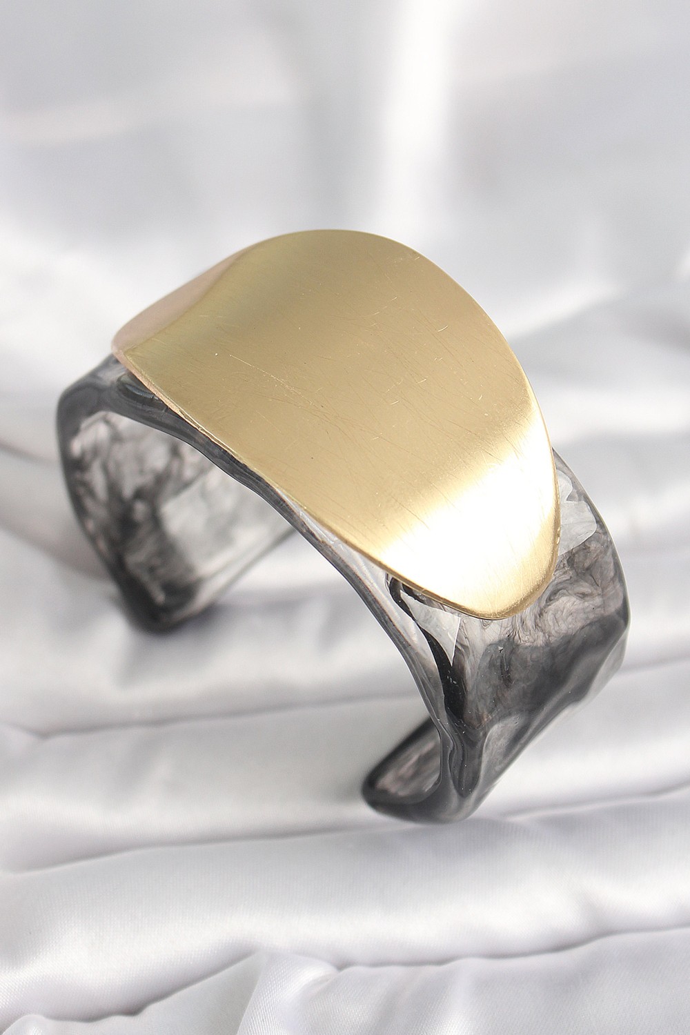 Dorasan Siyah Mermer Desen Akrilik Plastik Gold Oval Plaka Model Vintage Kadın Bilezik