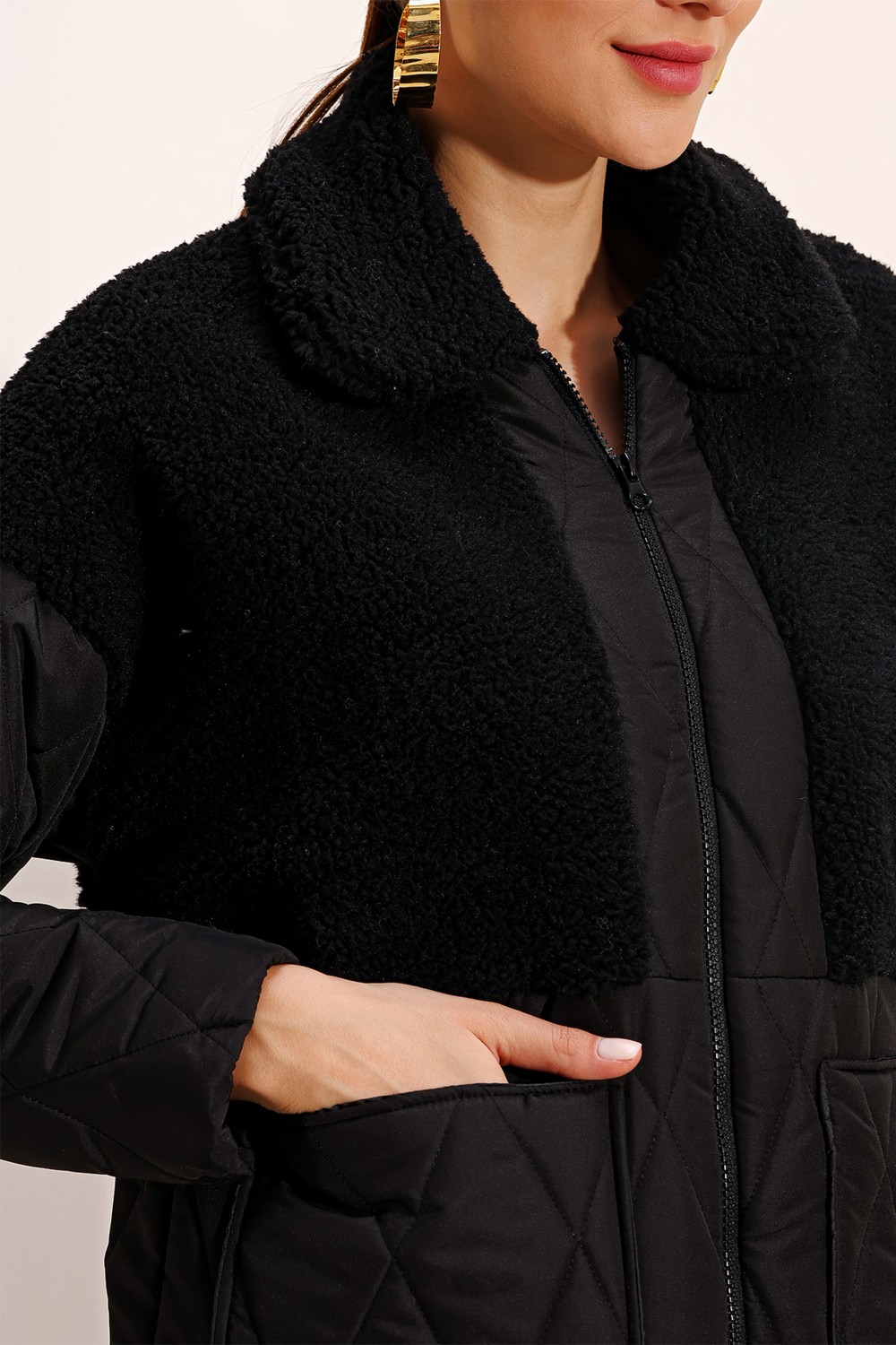 Bigdart 5182 Peluş Detaylı Oversize Şişme Mont - Siyah görsel 5