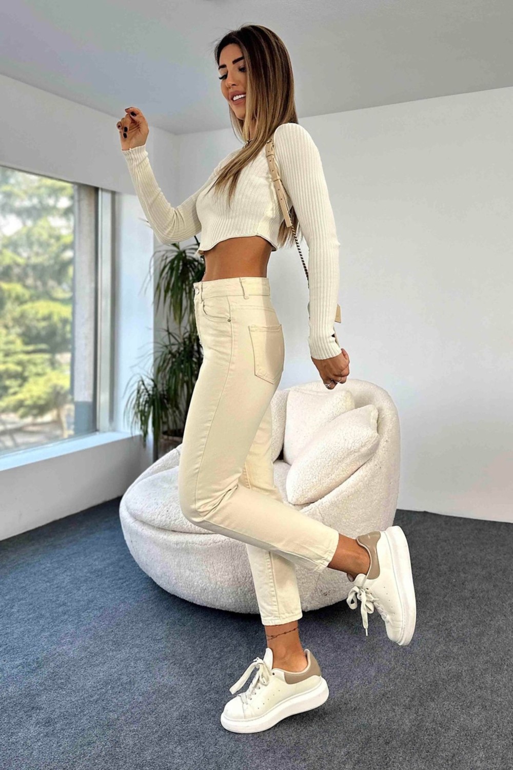 ByCukurovaFrango Timeless Mom Fit - Yüksek Belli Rahat Jean görsel 2