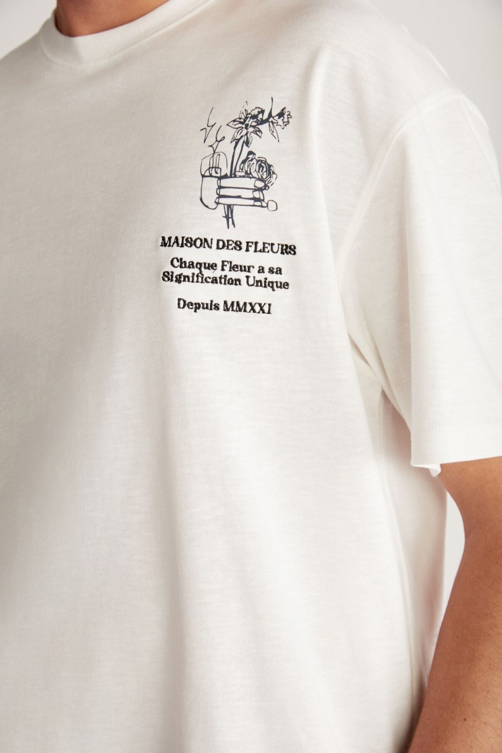Grimelange Alonzo Erkek Oversize Fit %100 Pamuk Nakışlı Ve Baskılı Ekru T-shirt görsel 4