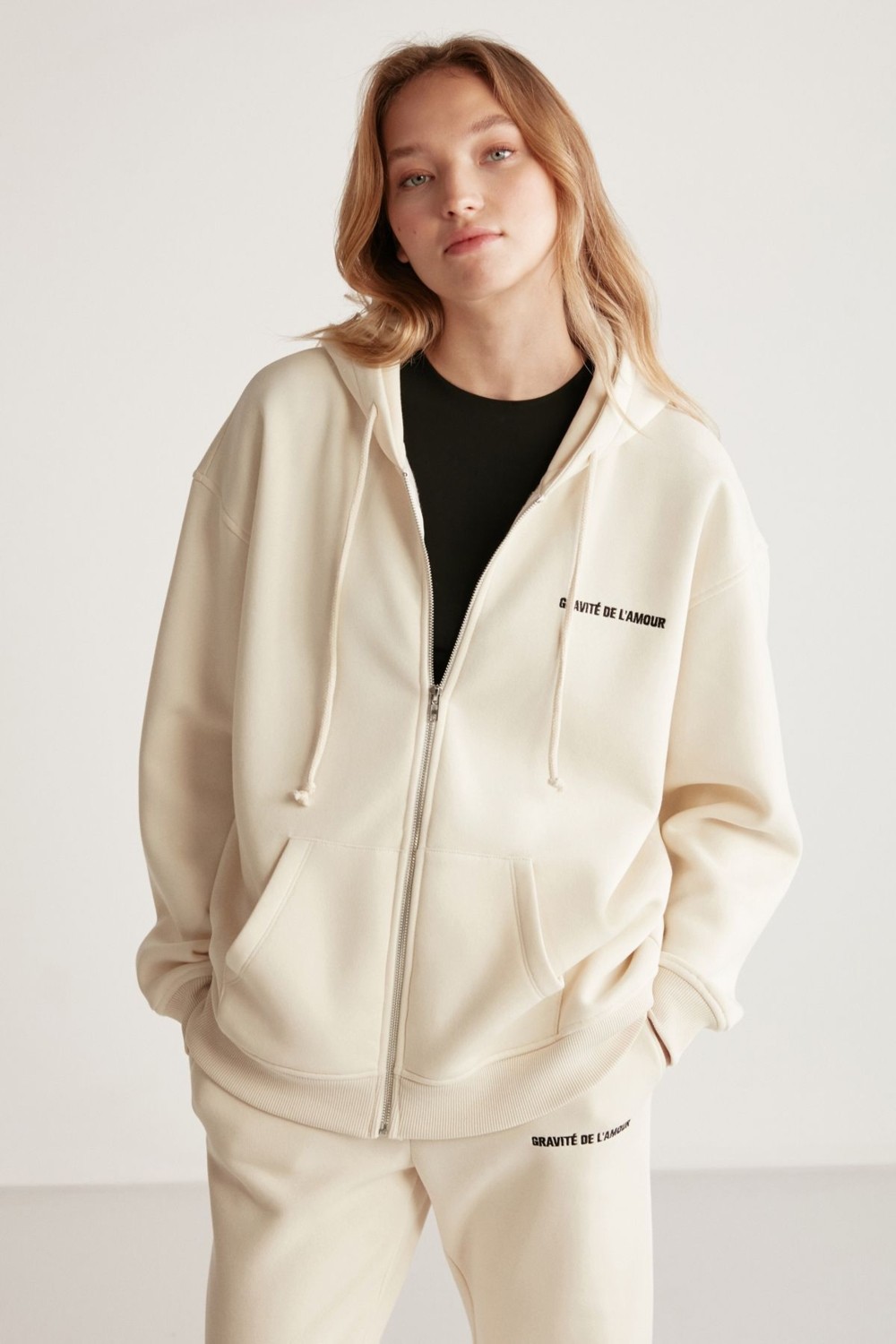 Grimelange Ametıs Kadın Nakış Yazı Detaylı Organik Pamuk Oversize Kapüşonlu Siyah Sweatshirt