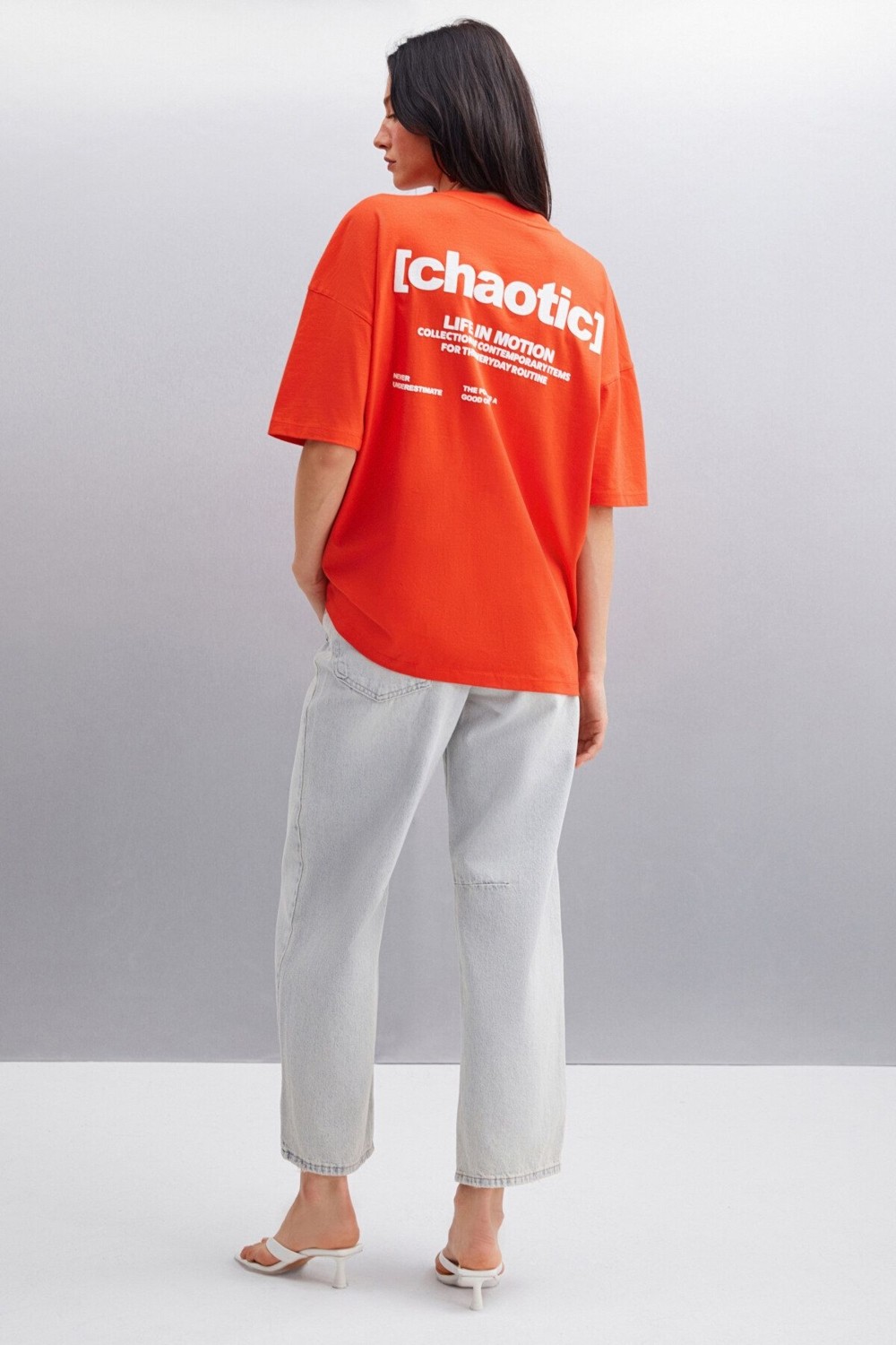 Grimelange Arcadıa Kadın Arka Ve Önü Yazi Detaylı %100 Organik Pamuklu Ekru/kırmızı T-shirt görsel 7