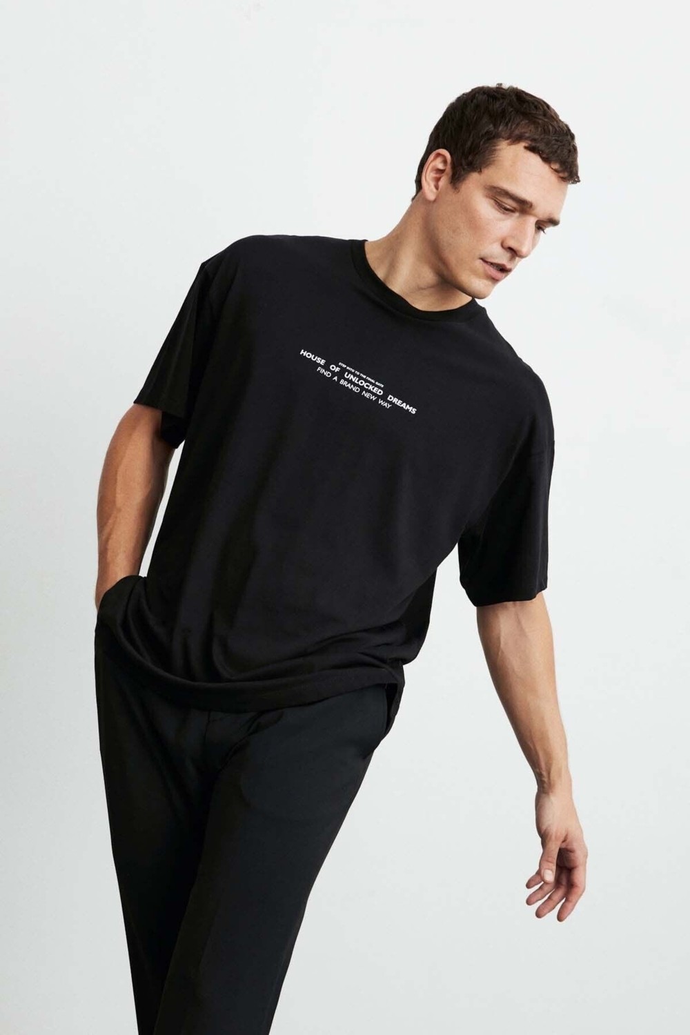 Grimelange Frank Erkek Kalın Dokulu Baskı Detaylı Oversize &100 Organik Pamuklu Siyah T-shirt görsel 3