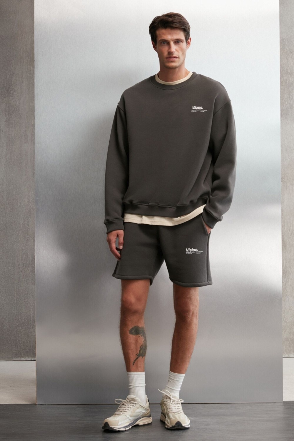 Grimelange Ernest Erkek Yumuşacık Kumaşlı Oversize Fit Yuvarlak Yakalı Baskılı Gri Sweatshirt görsel 2