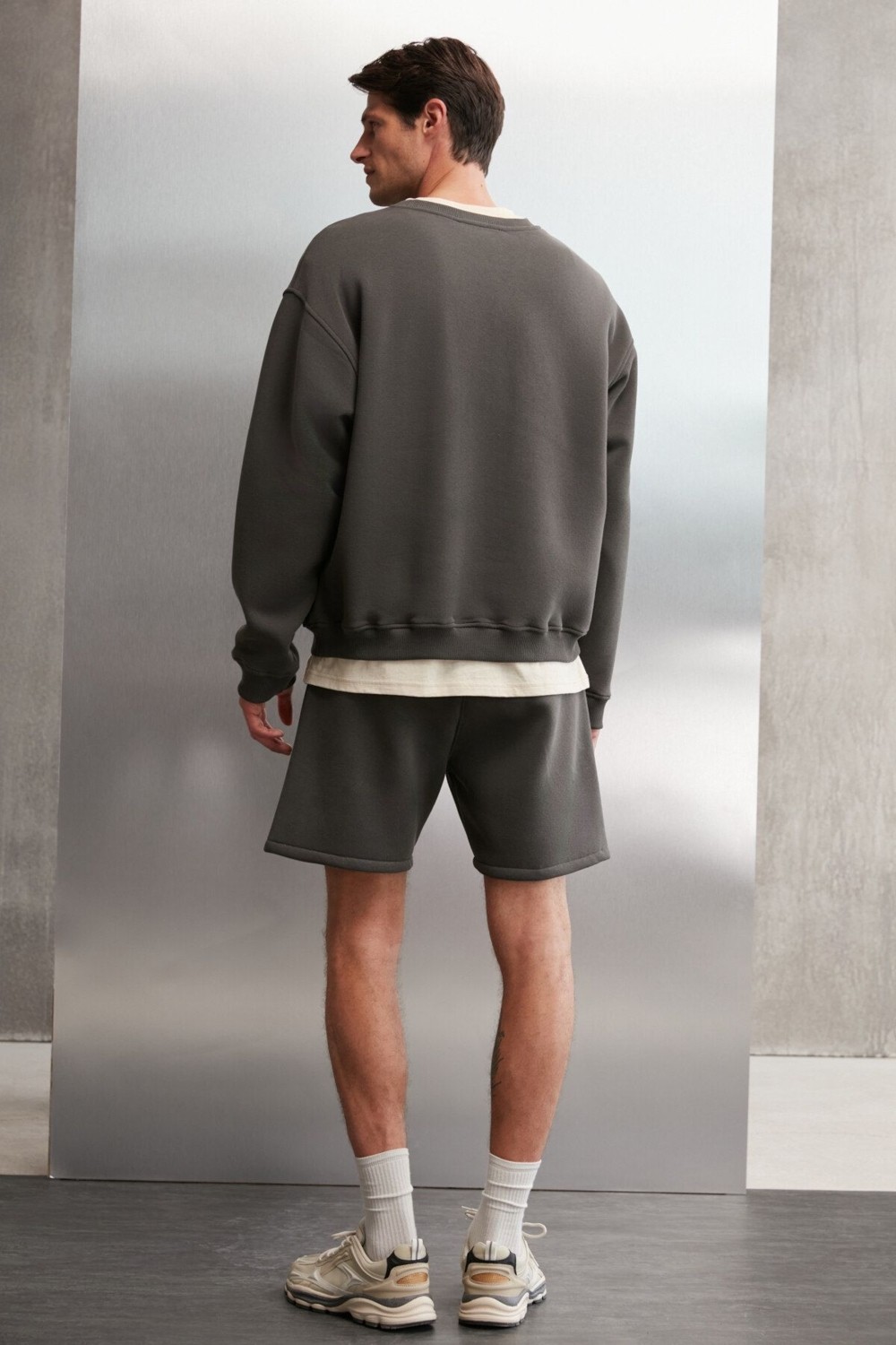 Grimelange Ernest Erkek Yumuşacık Kumaşlı Oversize Fit Yuvarlak Yakalı Baskılı Gri Sweatshirt görsel 6