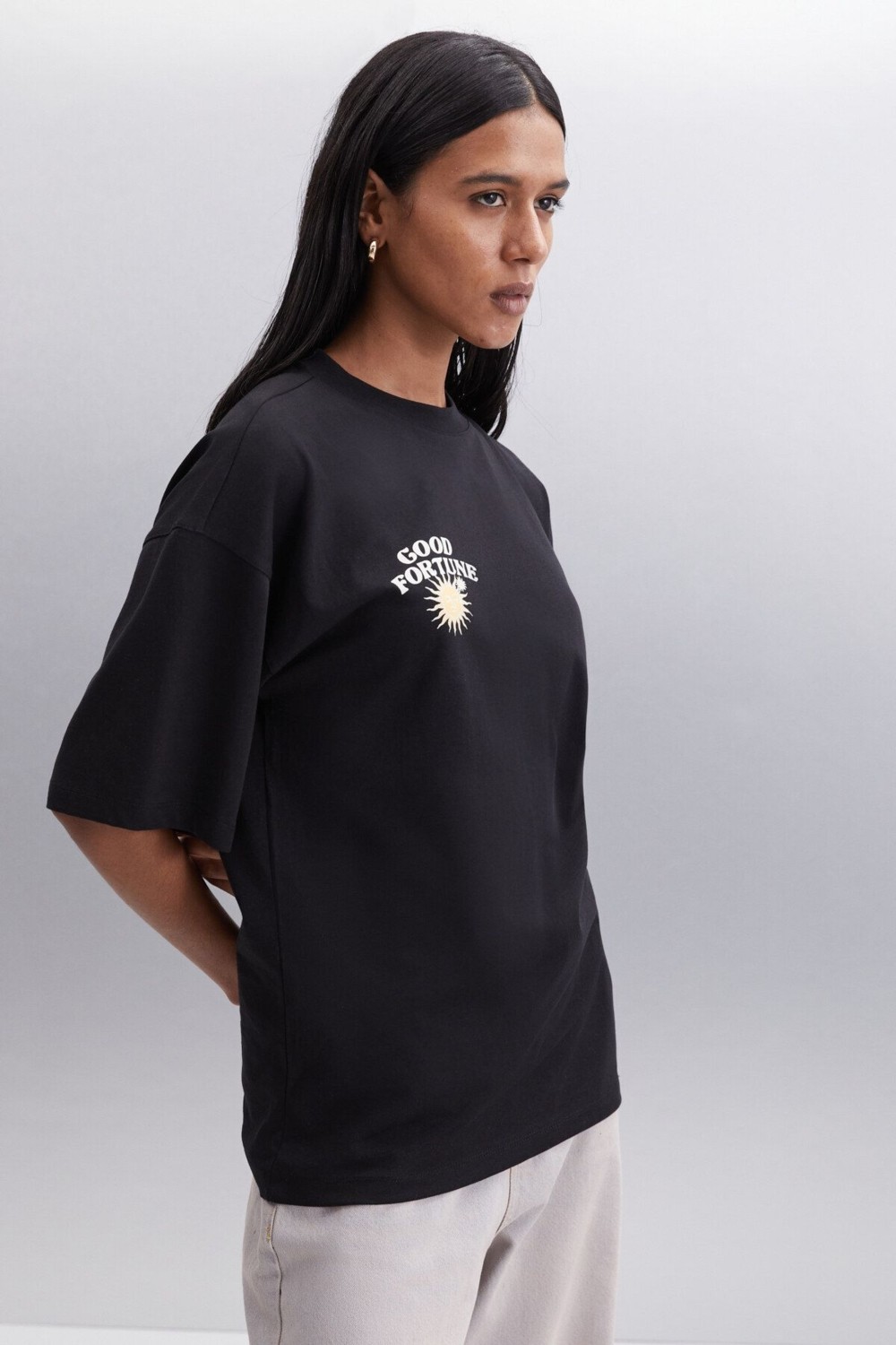 Ethiquet ENYA Kadın Baskı Detaylı Oversize Fit Bol Kesim Bisiklet Yakalı %100 Organik Pamuklu Siyah T-Shirt görsel 4