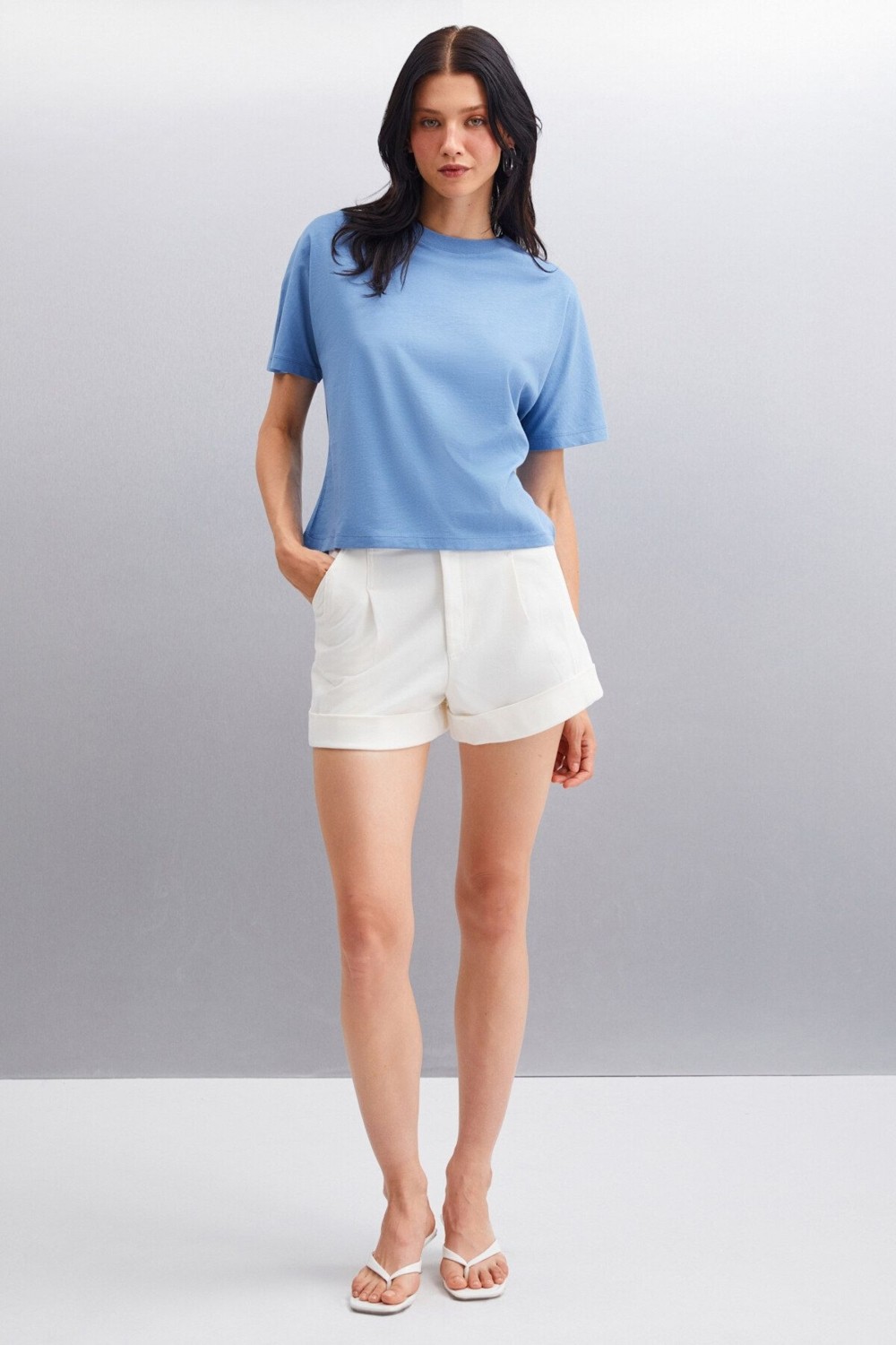 Grimelange Lottıe Kadın %100 Organik Pamuklu Regular Kalıp Bisiklet Yaka Basic Kısa Kollu Siyah T-shirt görsel 2
