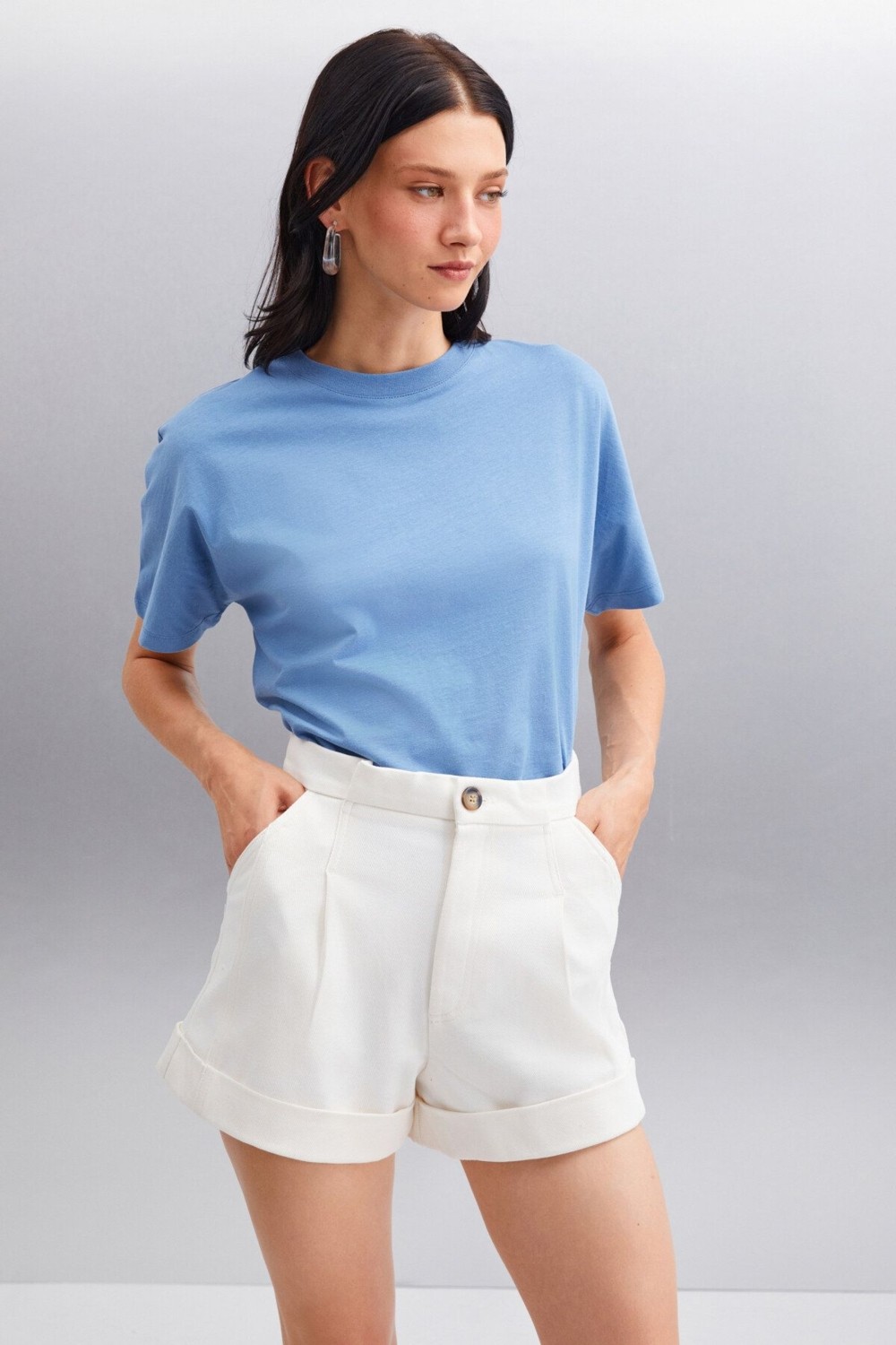 Grimelange Lottıe Kadın %100 Organik Pamuklu Regular Kalıp Bisiklet Yaka Basic Kısa Kollu Siyah T-shirt görsel 5