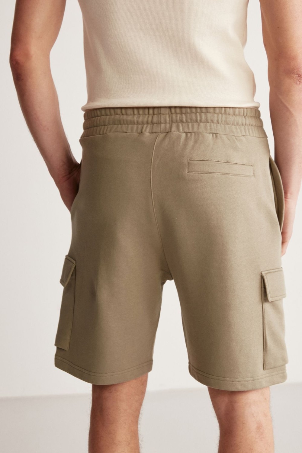Grimelange Lıonel Erkek Kargo Cepli Beli Lastikli Comfort Fit Haki Şort görsel 6