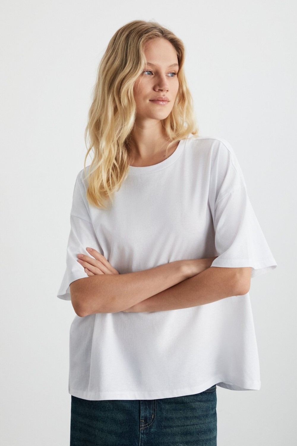 Grimelange Lagertha Kadın %100 Organik Pamuklu Kalın Dokulu Oversize Fit Yuvarlak Yakalı Siyah T-shirt görsel 4