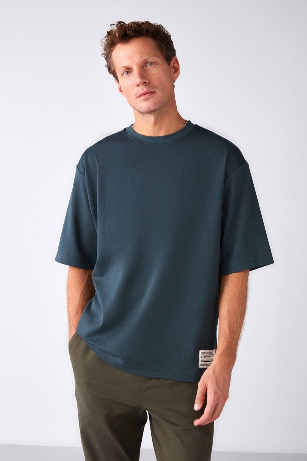 Grimelange Joel Erkek %100 Organik Pamuklu Kalın Kumaşlı Özel Dokulu Etiket Detaylı Oversize Siyah T-shirt