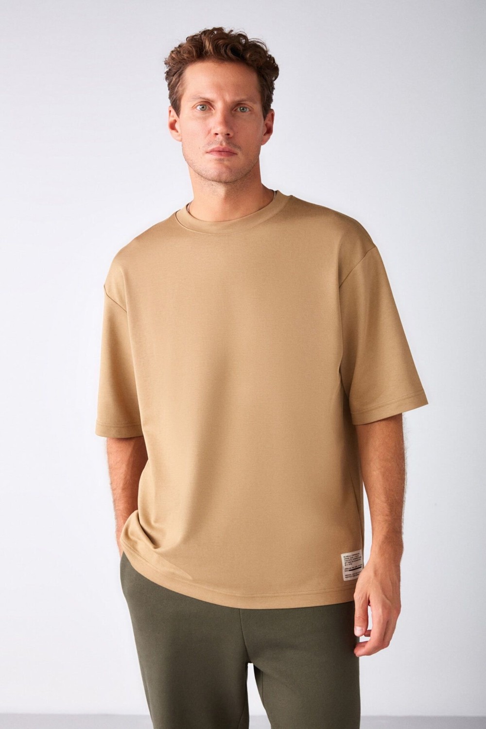 Grimelange Joel Erkek %100 Organik Pamuklu Kalın Kumaşlı Özel Dokulu Etiket Detaylı Oversize Siyah T-shirt