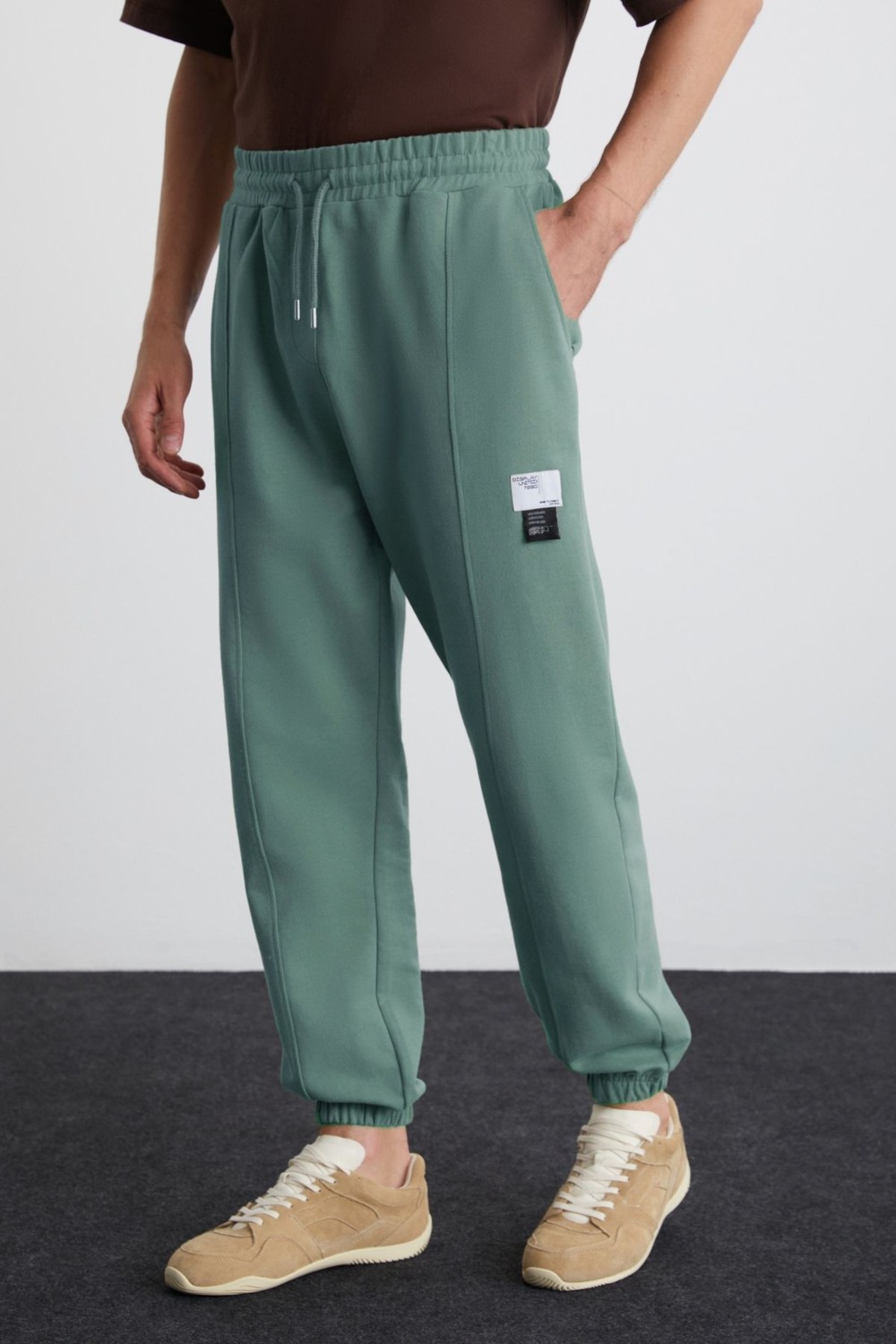 Grimelange ROWAN Erkek Organik Pamuklu Relaxed Fit İçi Polarlı Süs etiketli Jogger Gri Eşofman Altı