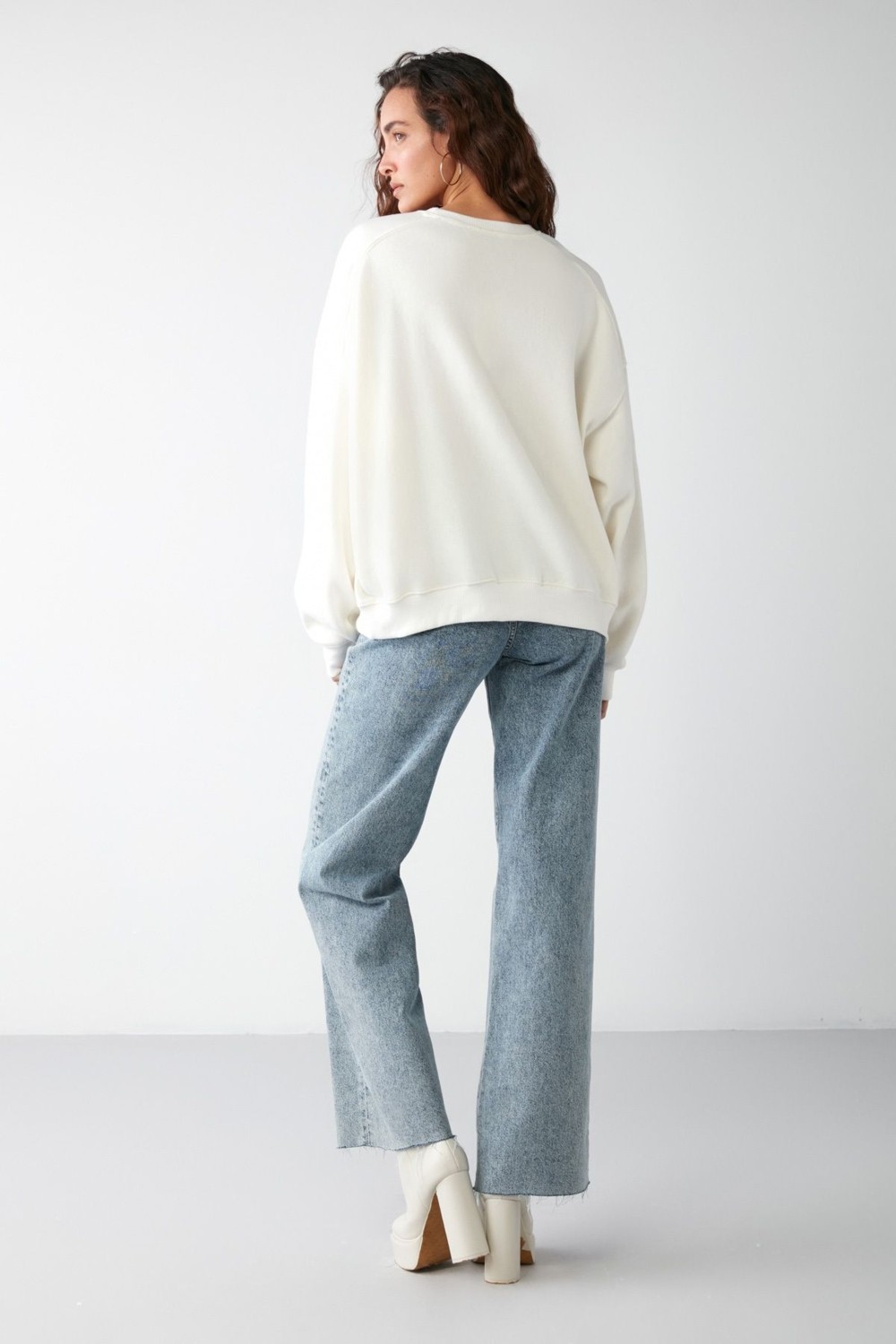 Grimelange Susana Kadın Bisiklet Yaka Içi Polarlı Oversize Fit Basic Yeşil Sweatshirt görsel 6