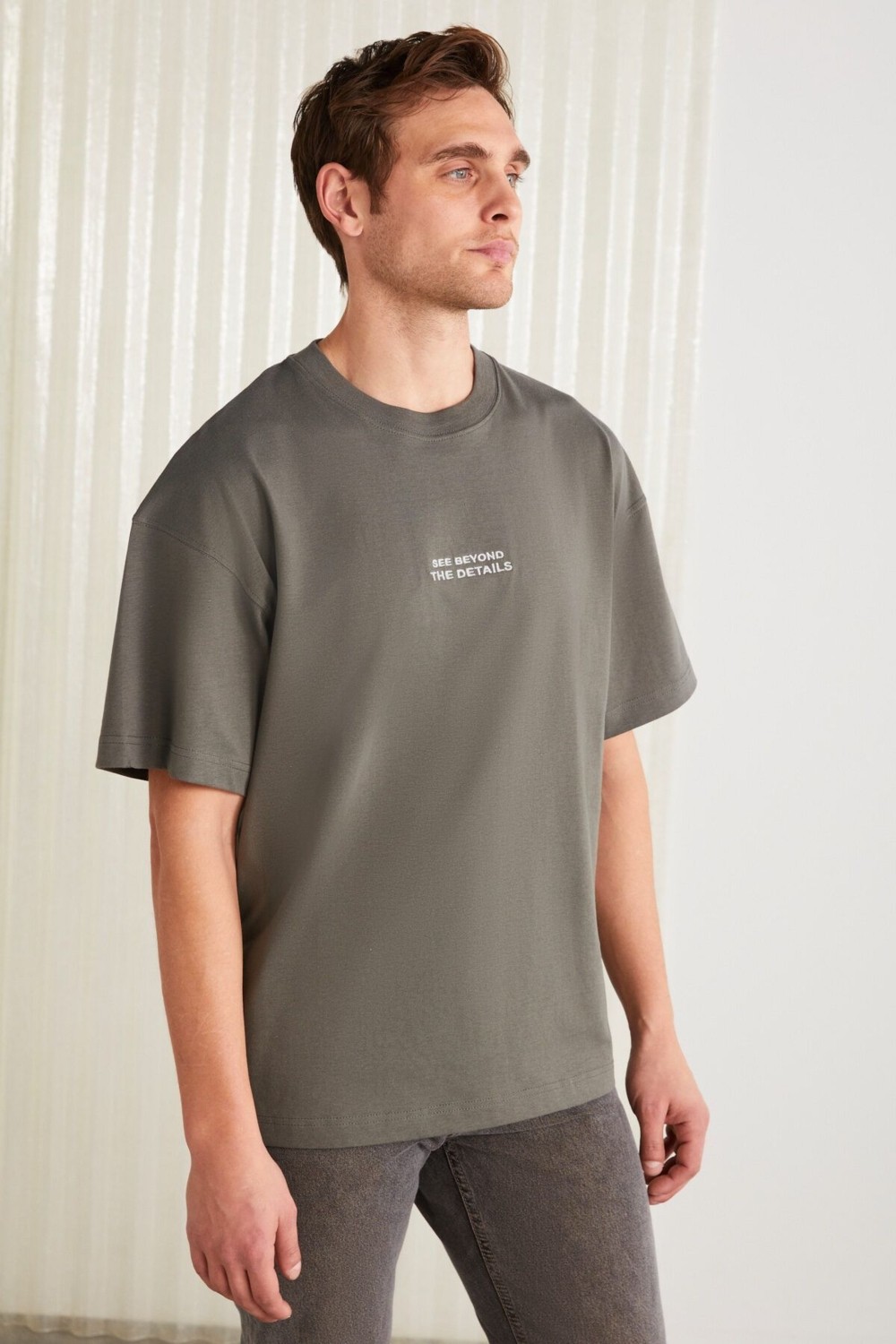 Grimelange Vıto Erkek %100 Organik Pamuklu Nakış Yazı Detaylı Oversize Bol Kesim Kısa Kollu Siyah T-Shirt