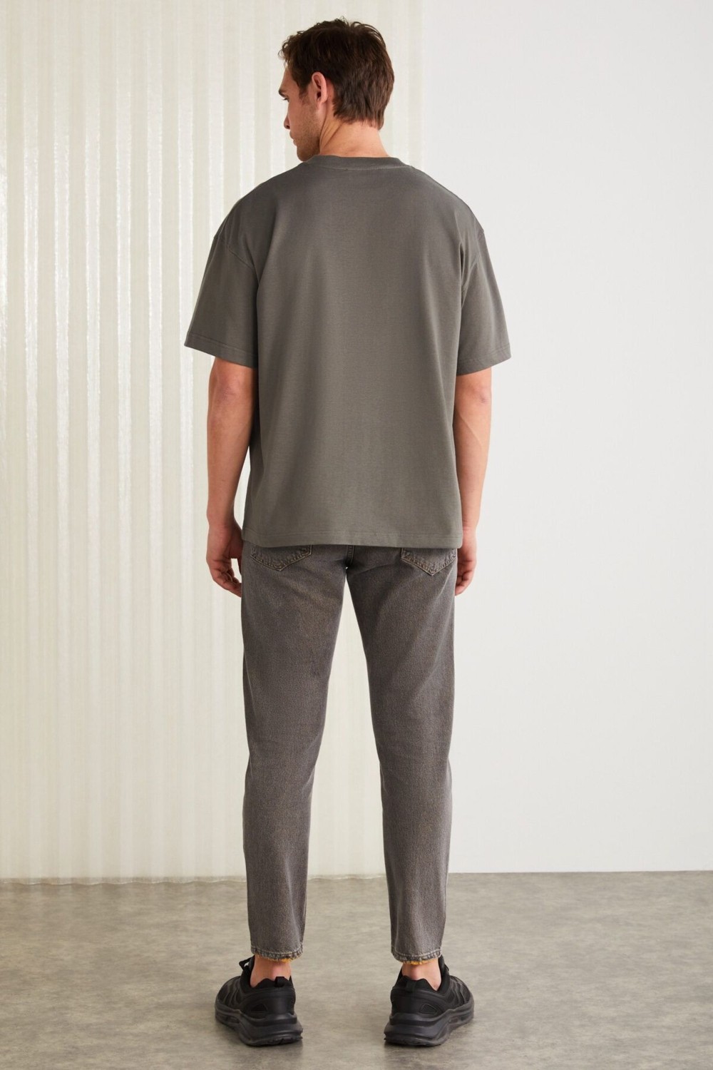 Grimelange Vıto Erkek %100 Organik Pamuklu Nakış Yazı Detaylı Oversize Bol Kesim Kısa Kollu Siyah T-Shirt görsel 5