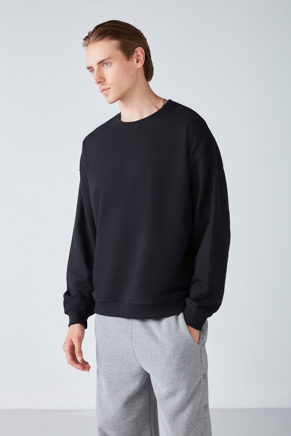 Grimelange Stephan Erkek Yumuşacık Kumaşlı organik Pamuklu Oversize Fit Yuvarlak Yakalı Lacivert Sweatshirt görsel 8