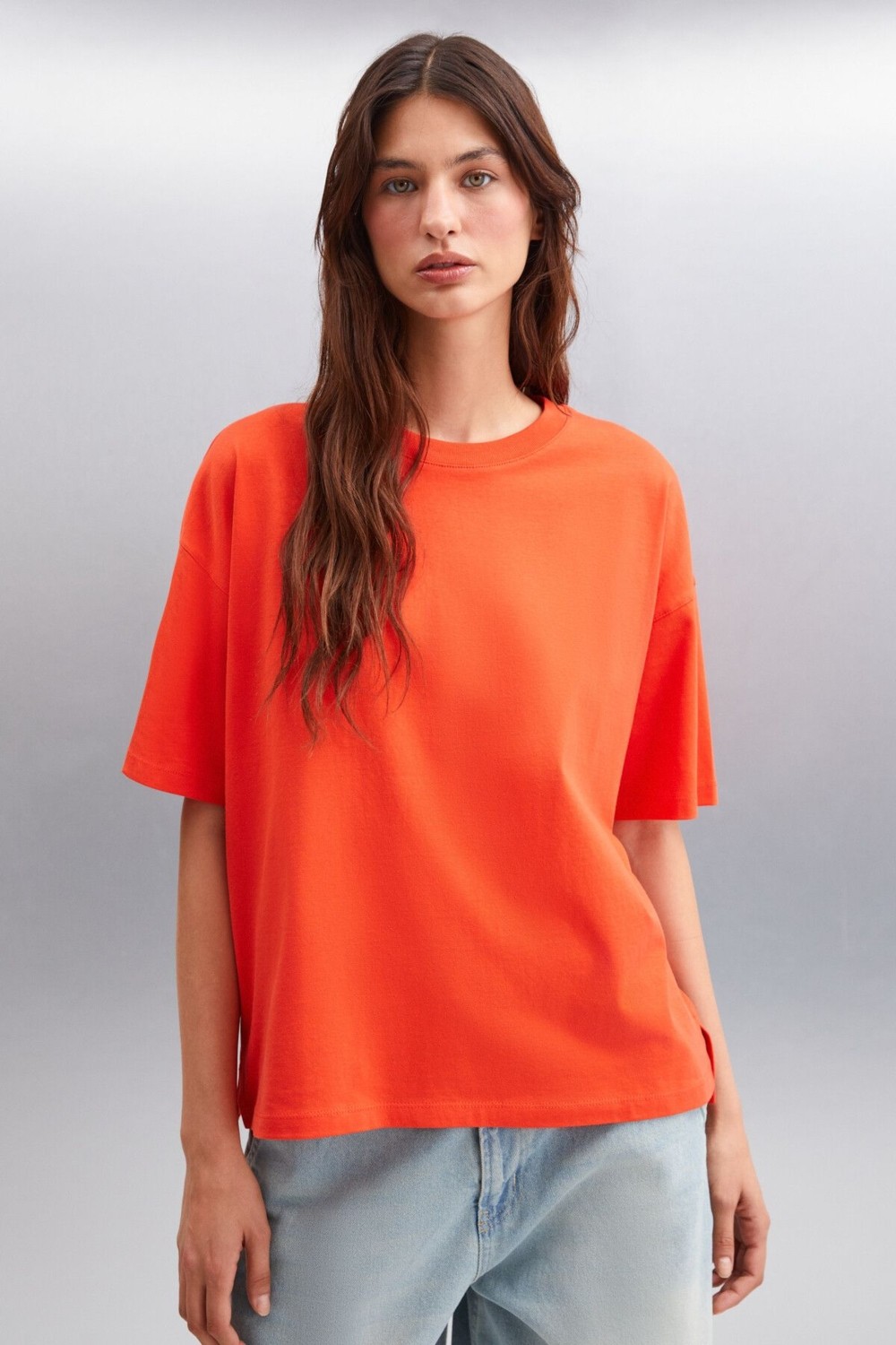 Grimelange Jemmy Kadın %100 Organik Pamuk Relaxed Fit Yırtmaçlı Yuvarlak Yakalı Beyaz T-shirt