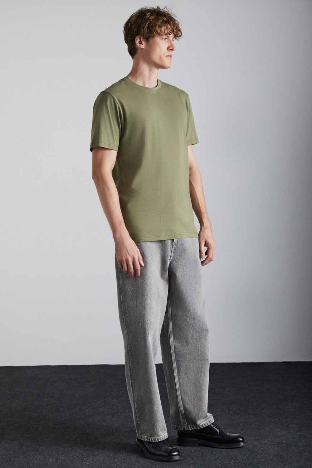 Grimelange Solo Erkek %100 Organik Pamuklu Kalın Dokulu Comfort Fit Bisiklet Yakalı Siyah T-shirt görsel 7