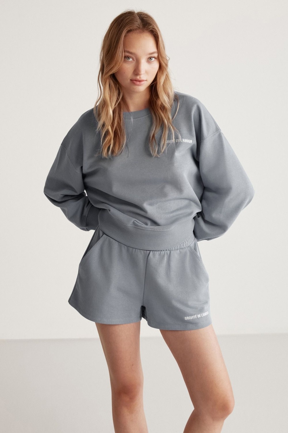 Grimelange Jennıfer Kadın Organik Pamuklu Nakışlı Yuvarlak Yakalı Oversize Kırmızı Sweatshirt görsel 2