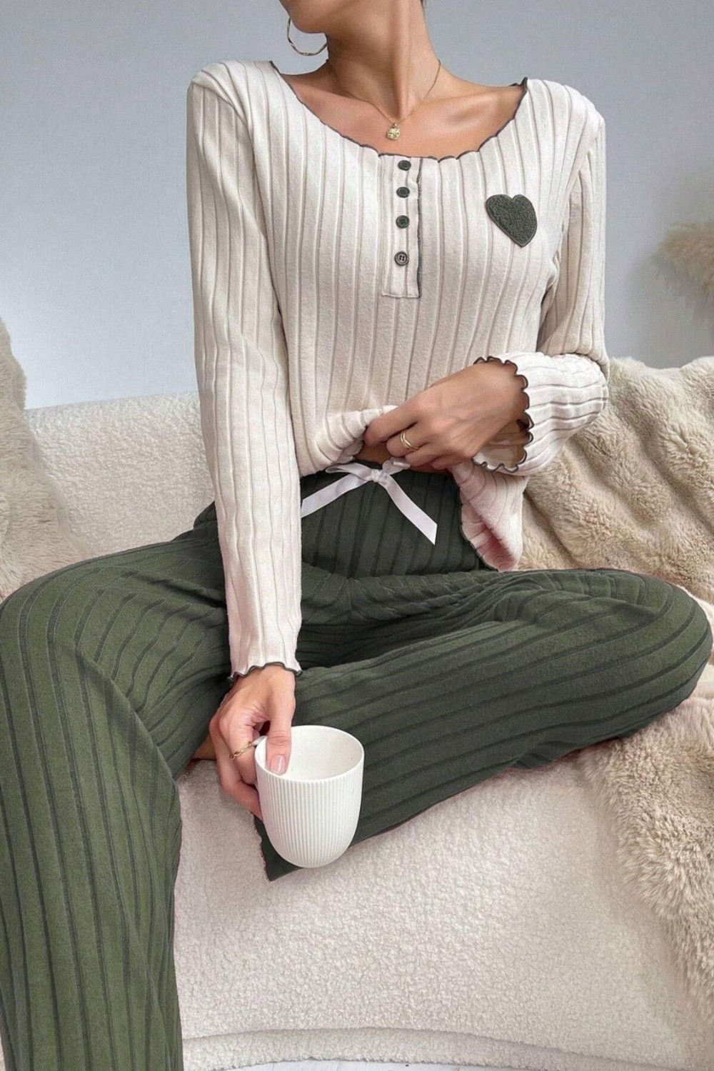 Bella Notte Nakışlı Siyah Pamuklu Kalp Detaylı Pijama Takımı