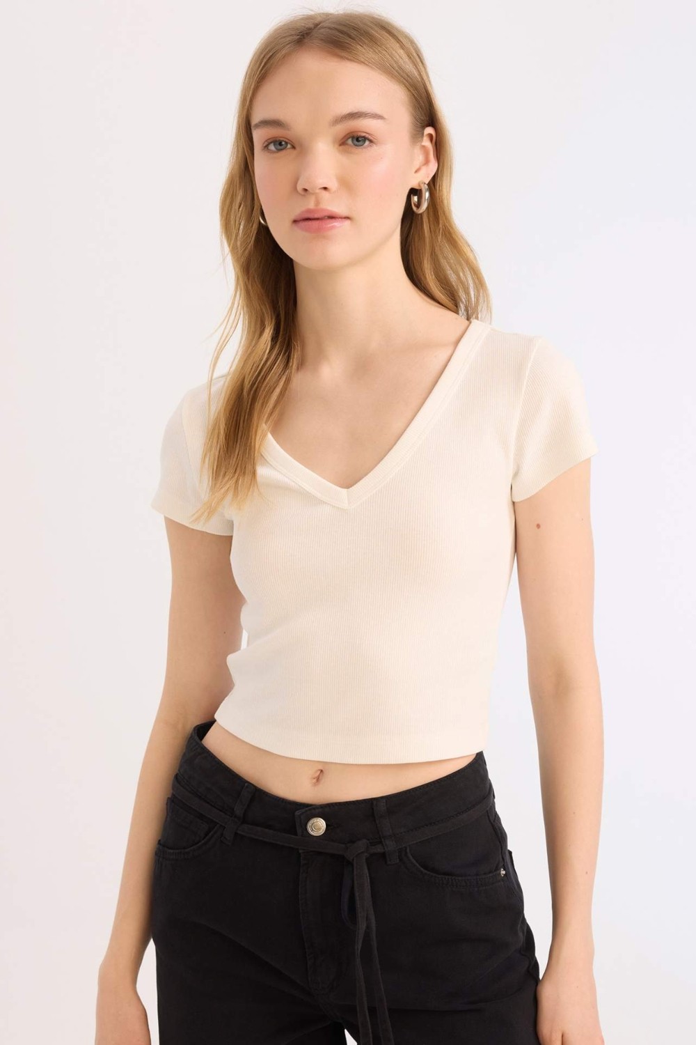DeFacto Fitted Fitilli Kaşkorse Basic Tişört E0290AX25SM