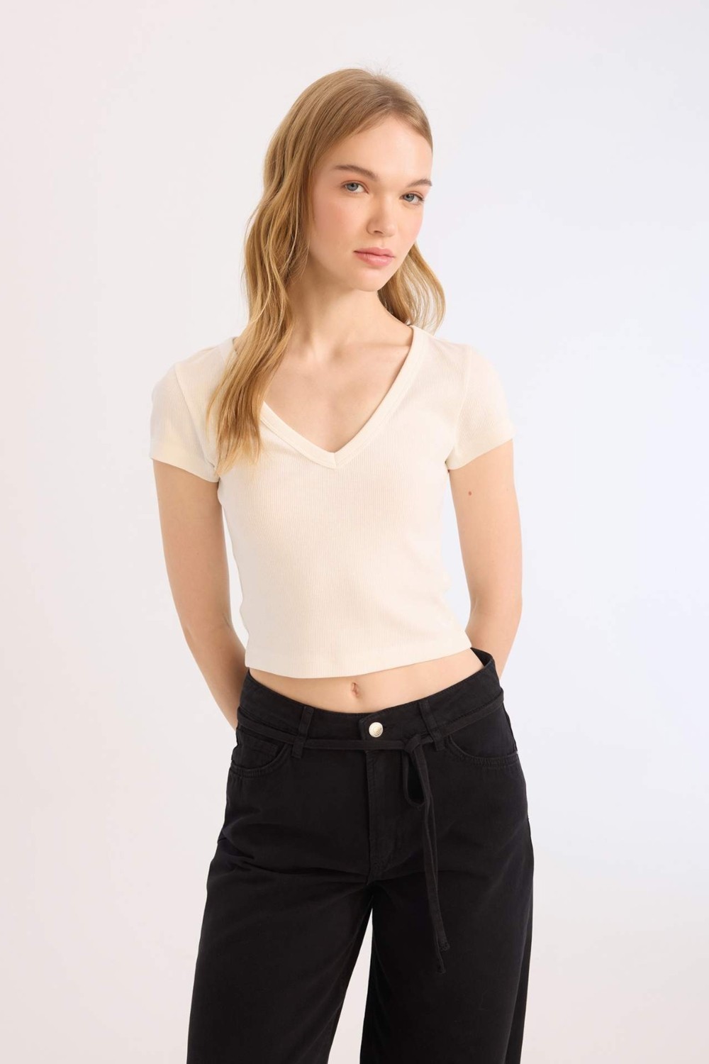 DeFacto Fitted Fitilli Kaşkorse Basic Tişört E0290AX25SM görsel 3