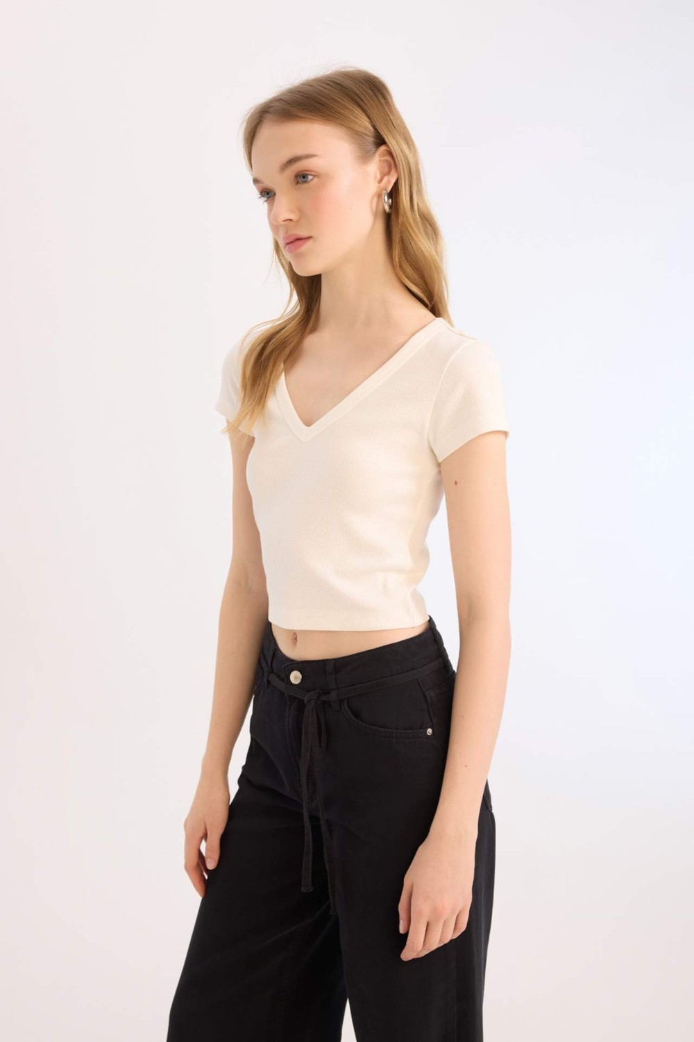 DeFacto Fitted Fitilli Kaşkorse Basic Tişört E0290AX25SM görsel 5