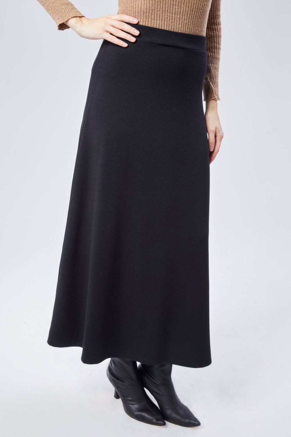 Maison La Femme Kadın Kloş Uzun Etek Siyah Renk Regular Fit 2XL Örme Kumaş ile Rahat ve Şık Seçim görsel 3