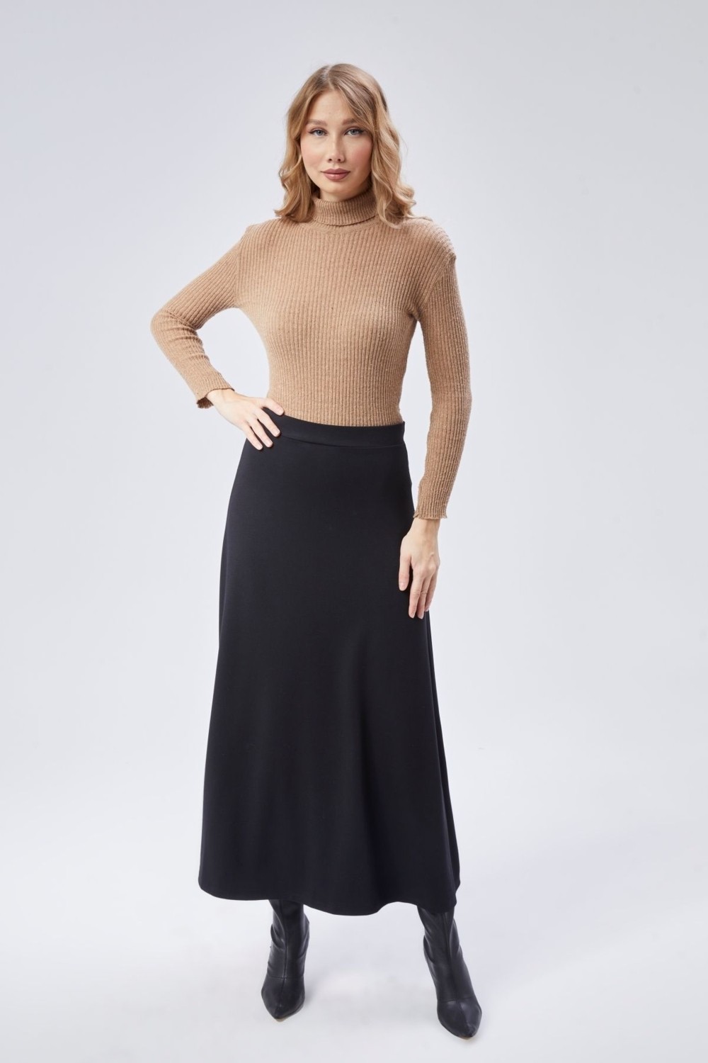 Maison La Femme Kadın Kloş Uzun Etek Siyah Renk Regular Fit 2XL Örme Kumaş ile Rahat ve Şık Seçim görsel 4
