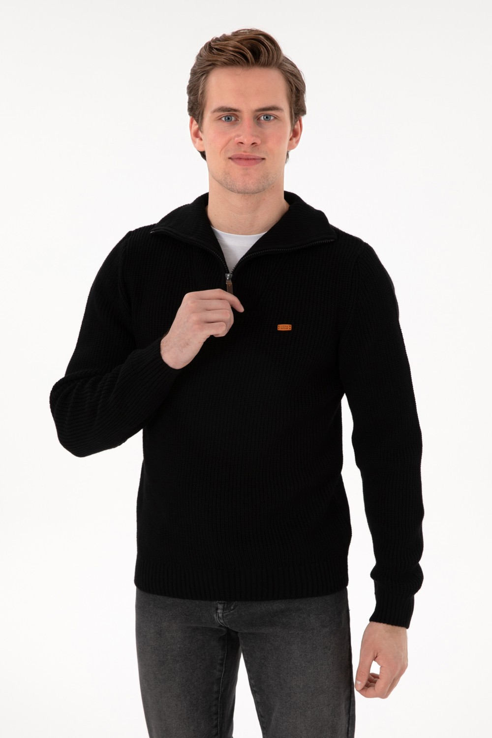 U.S. Polo Assn. Erkek Regular Fit Yarım Fermuarlı Siyah Kazak 50297047-VR046