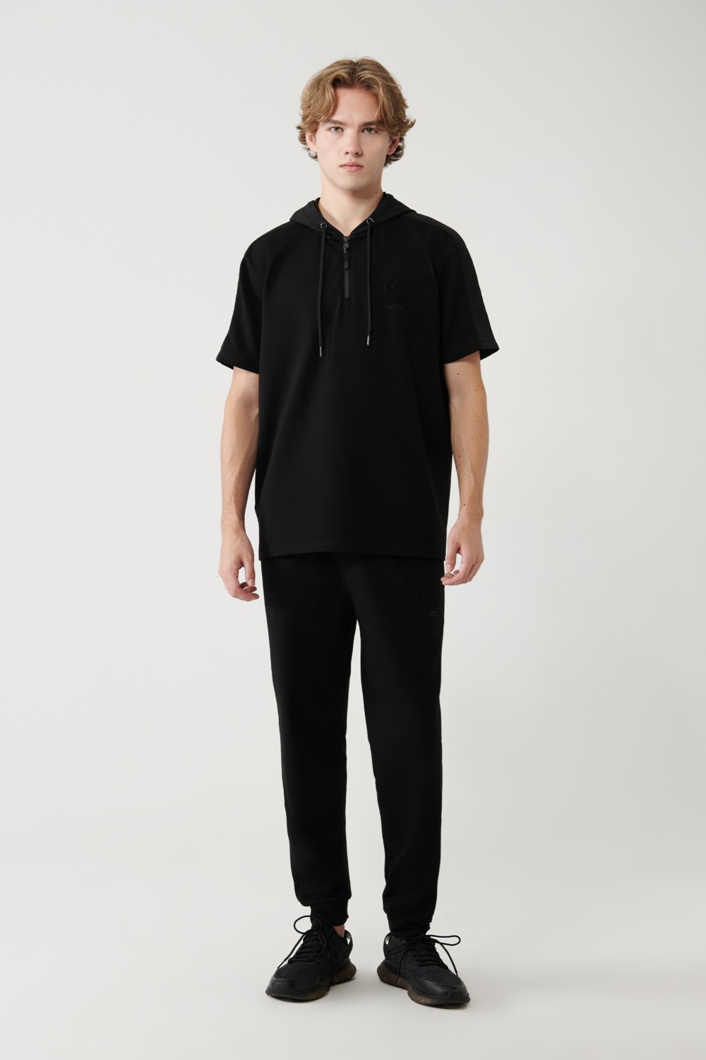 AVVA Erkek Siyah Kapüşonlu Jersey Garnili Regular Fit T-Shirt A41Y1233 görsel 5
