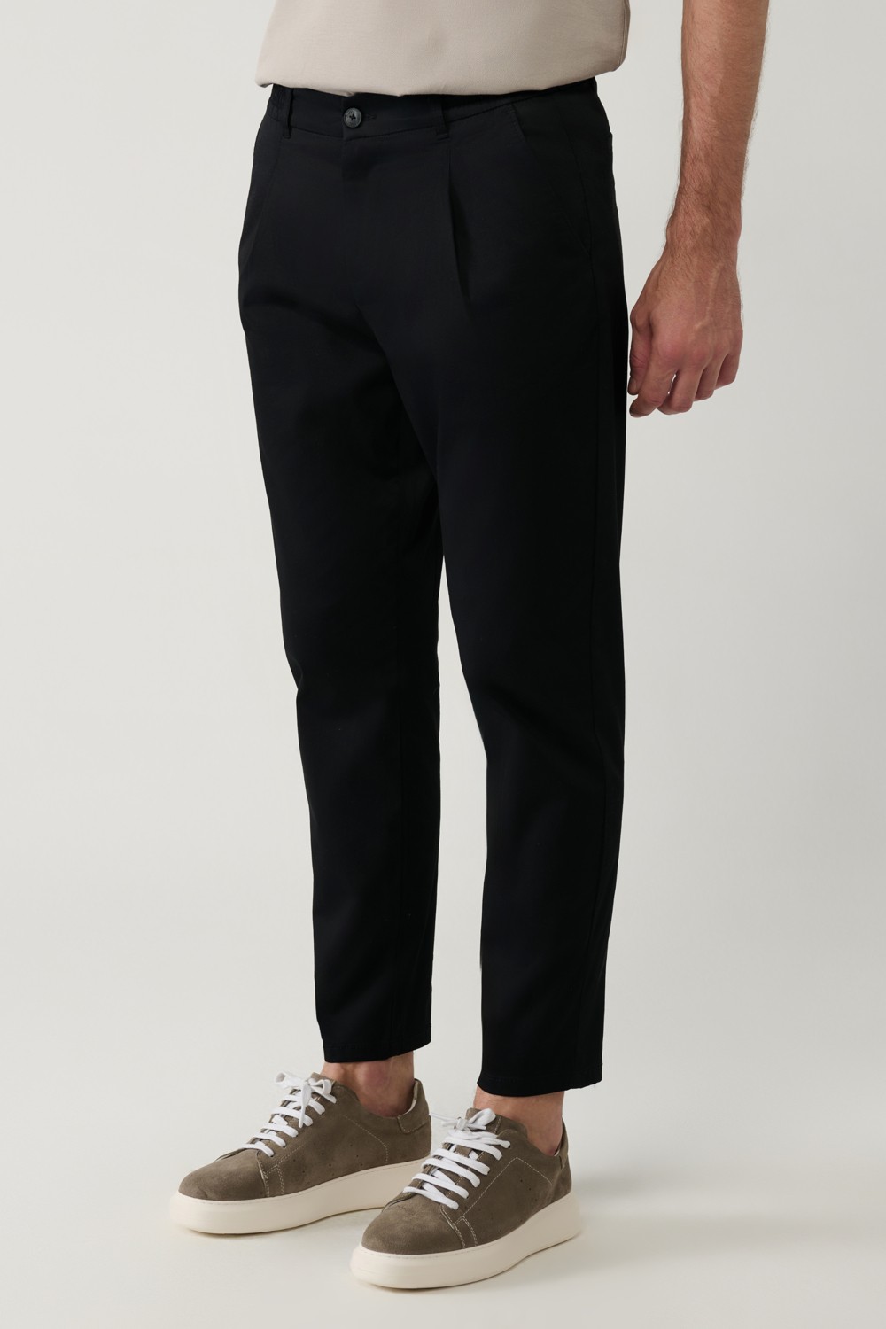 AVVA Erkek Siyah Pamuklu Klasik Bel Relaxed Fit Pantolon A41Y3037 görsel 3