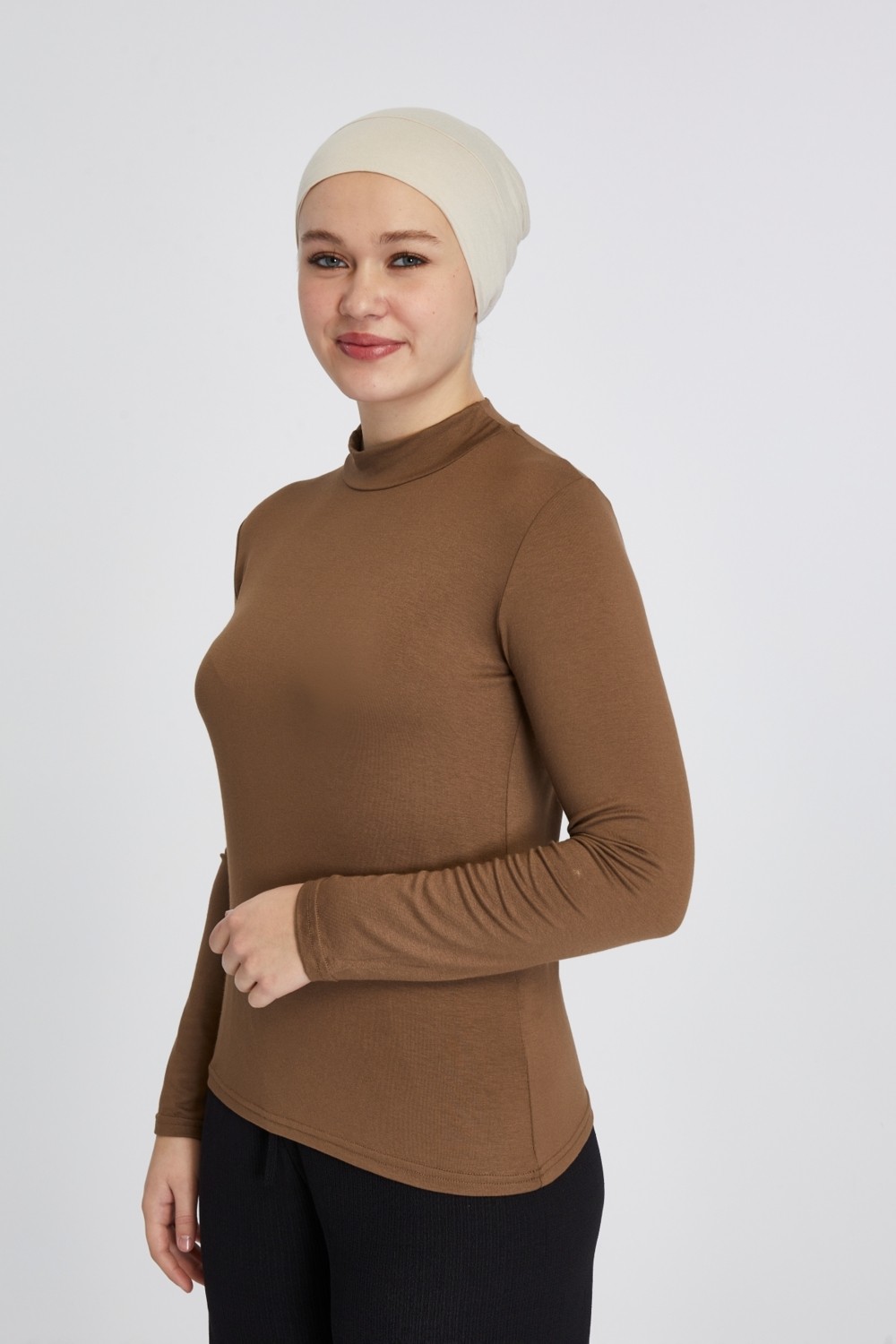 Manolyaşal İslamic Hijab Manolyaşal Hafif Uzun Kollu Balıkçı Yakalı Organik Kadın Body - Siyah - L-XL görsel 2