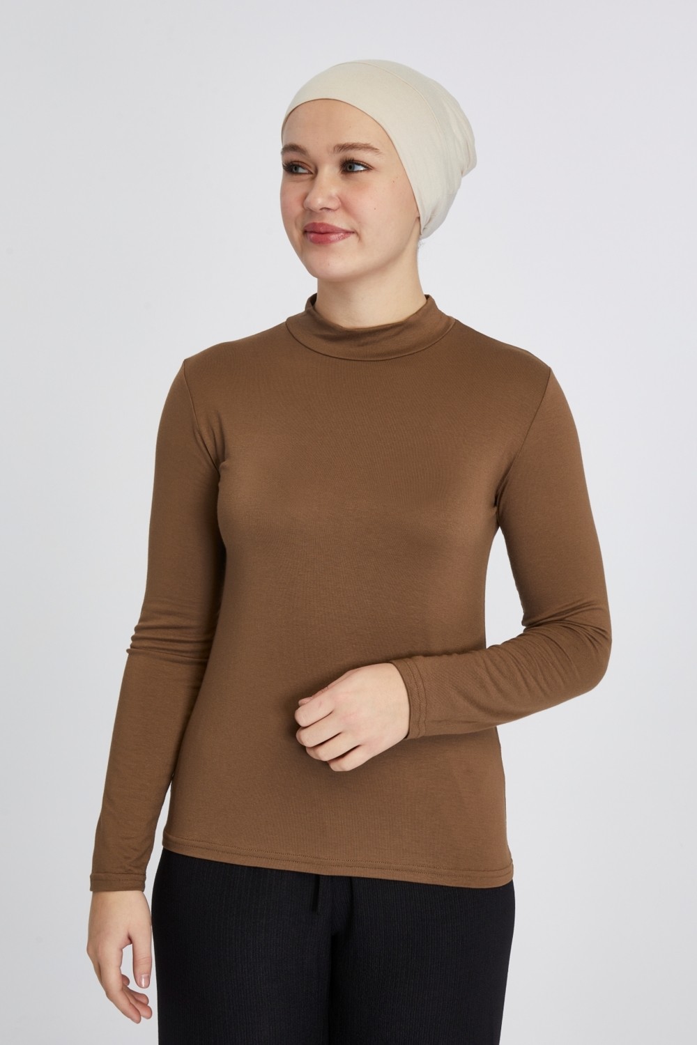 Manolyaşal İslamic Hijab Manolyaşal Hafif Uzun Kollu Balıkçı Yakalı Organik Kadın Body - Siyah - L-XL görsel 4